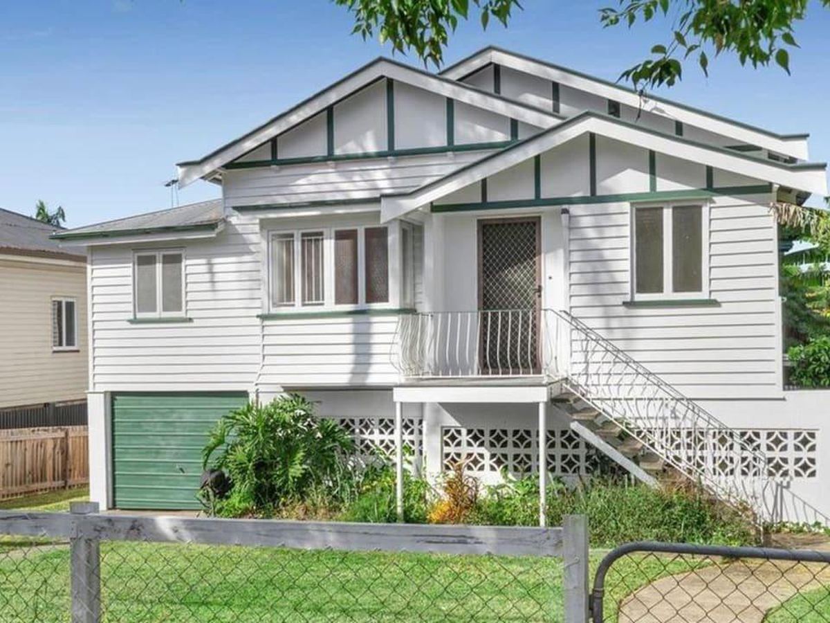 House restumping in Fremantle